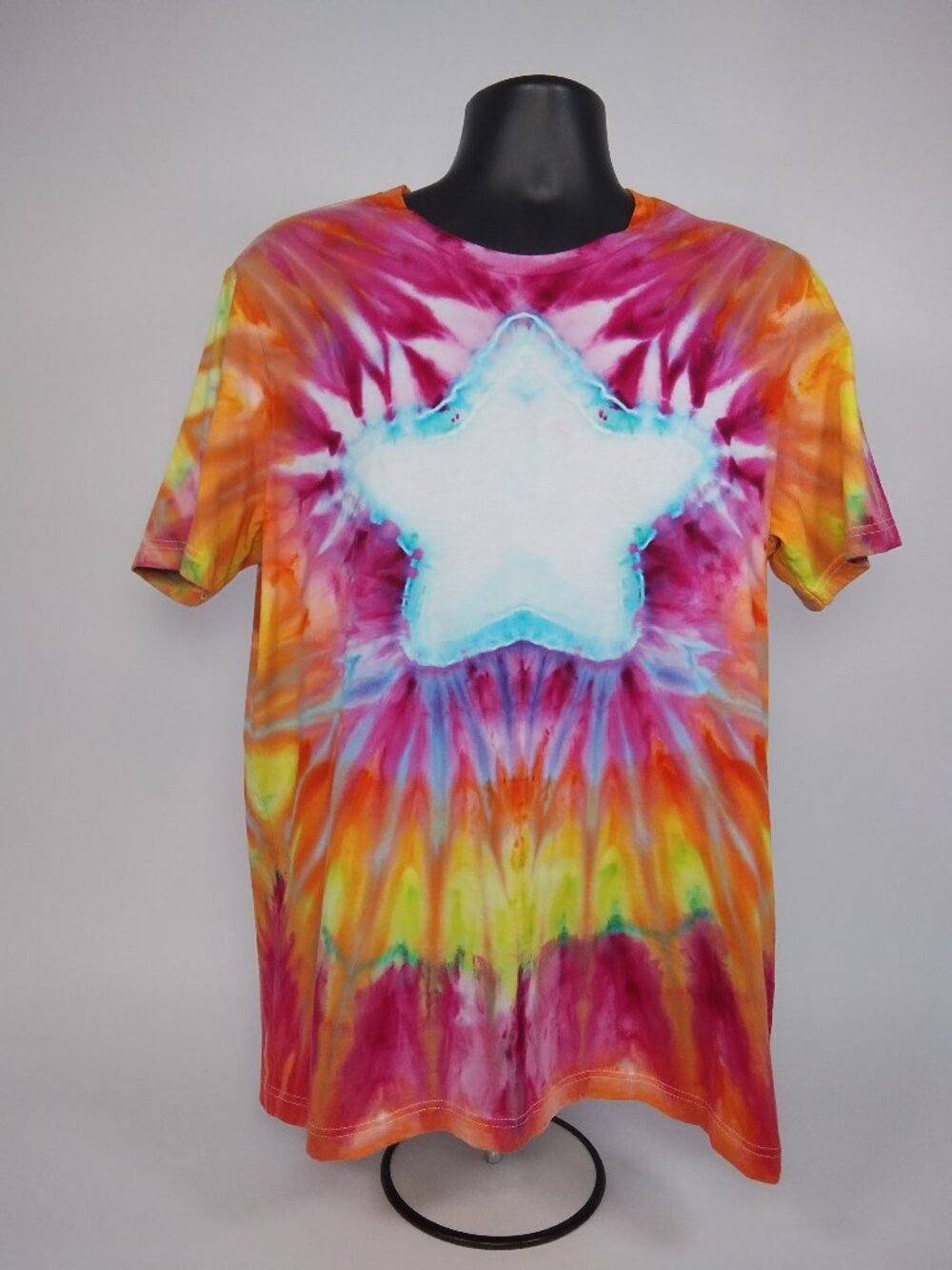 Large Unisex Bella-Canvas 3001C “Star” Ice Dyed T-Shirt